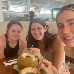 Meet your Posher, Angela